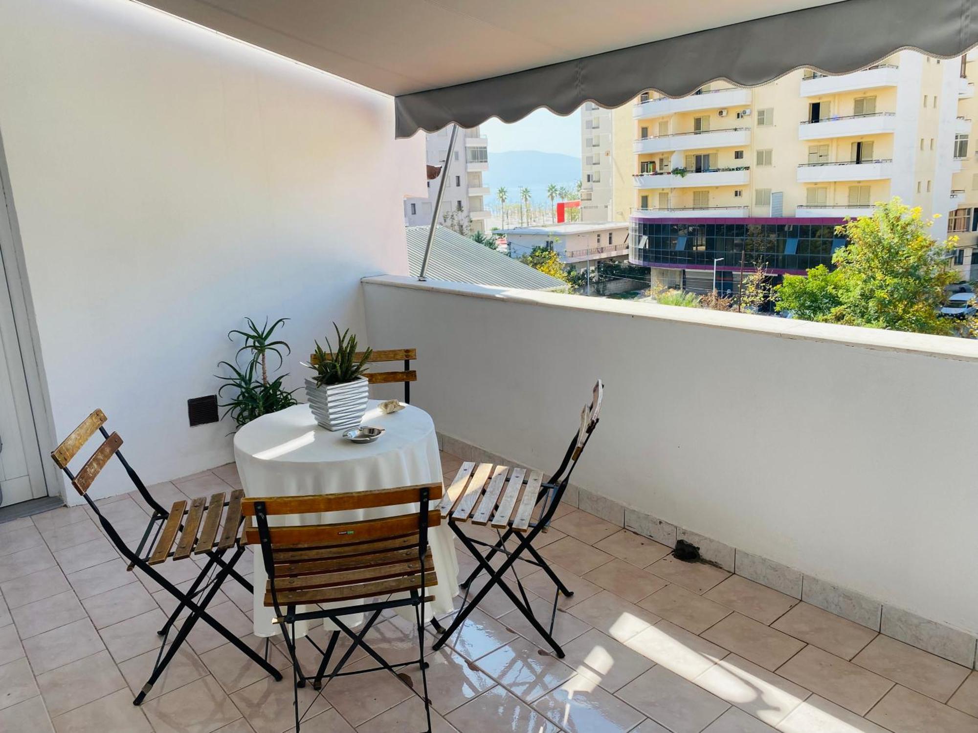 Iljazi'S Apartaments Vlorë Екстериор снимка