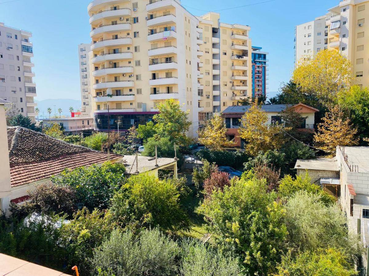 Iljazi'S Apartaments Vlorë Екстериор снимка