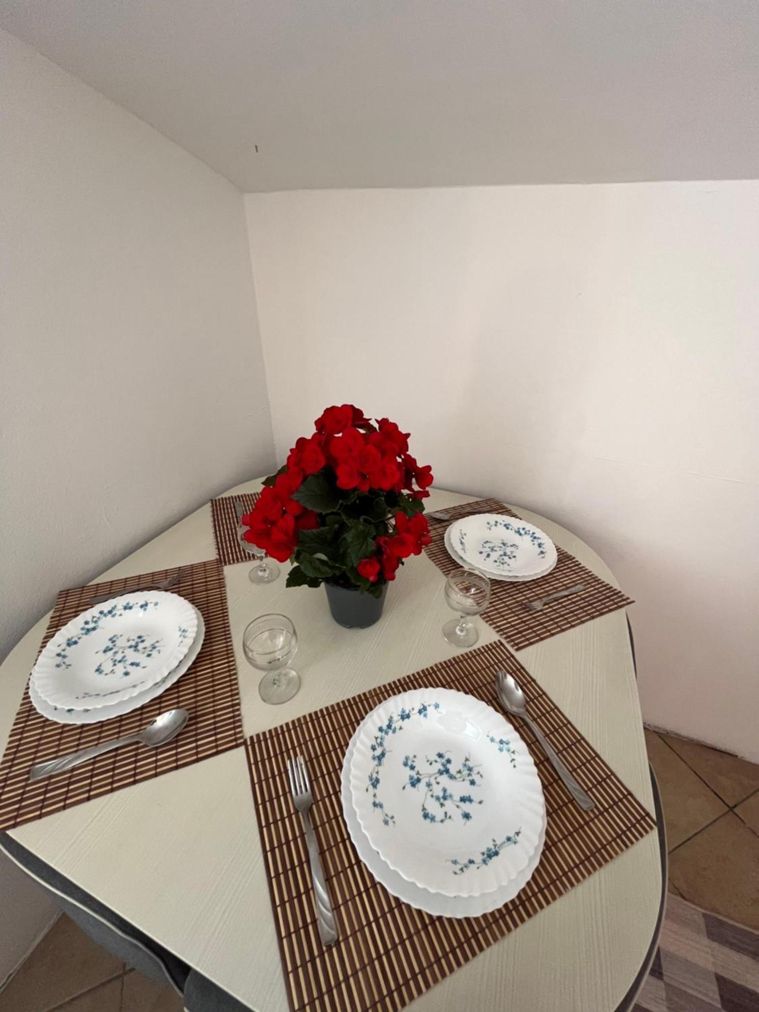 Iljazi'S Apartaments Vlorë Екстериор снимка