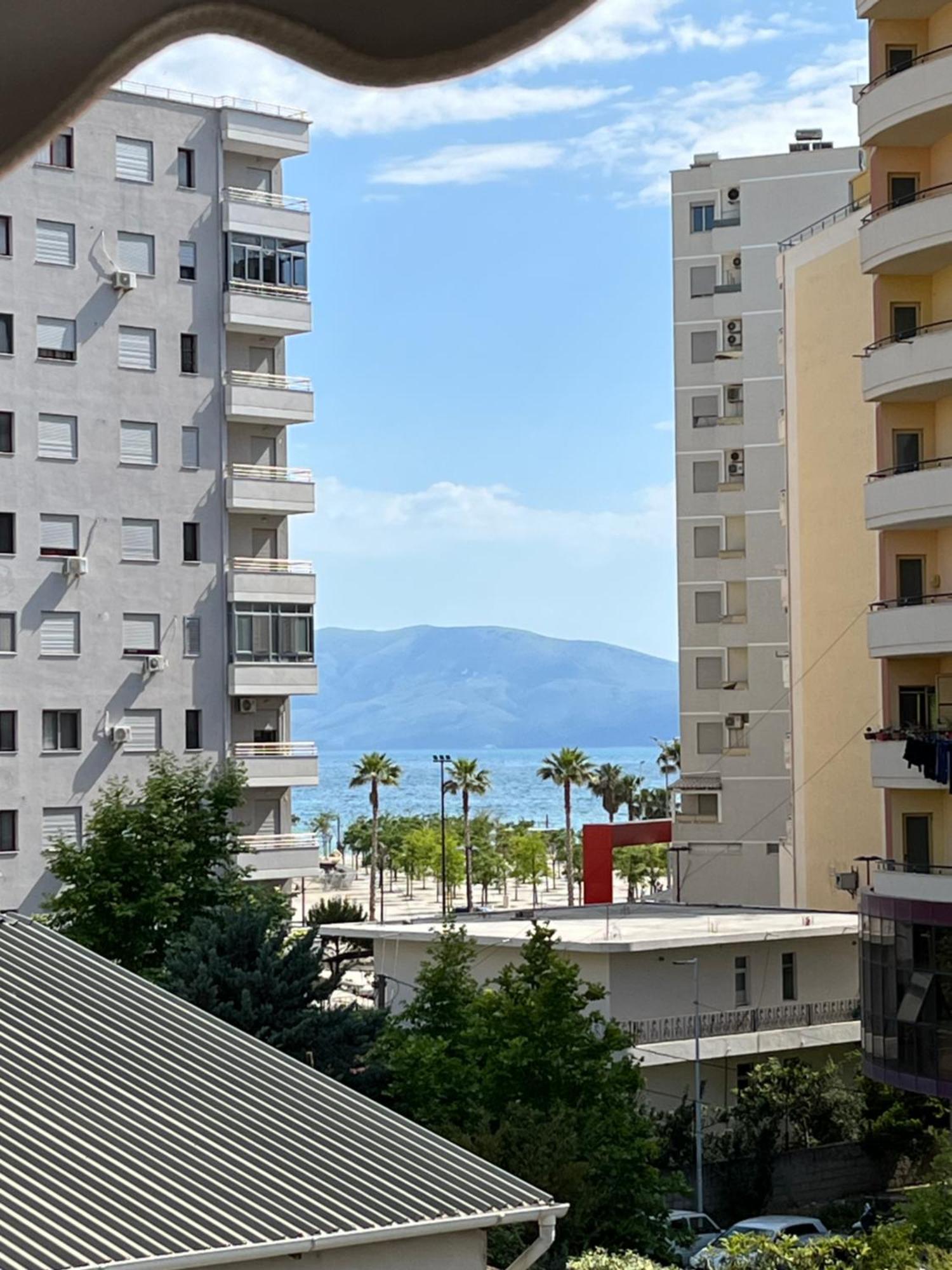 Iljazi'S Apartaments Vlorë Екстериор снимка