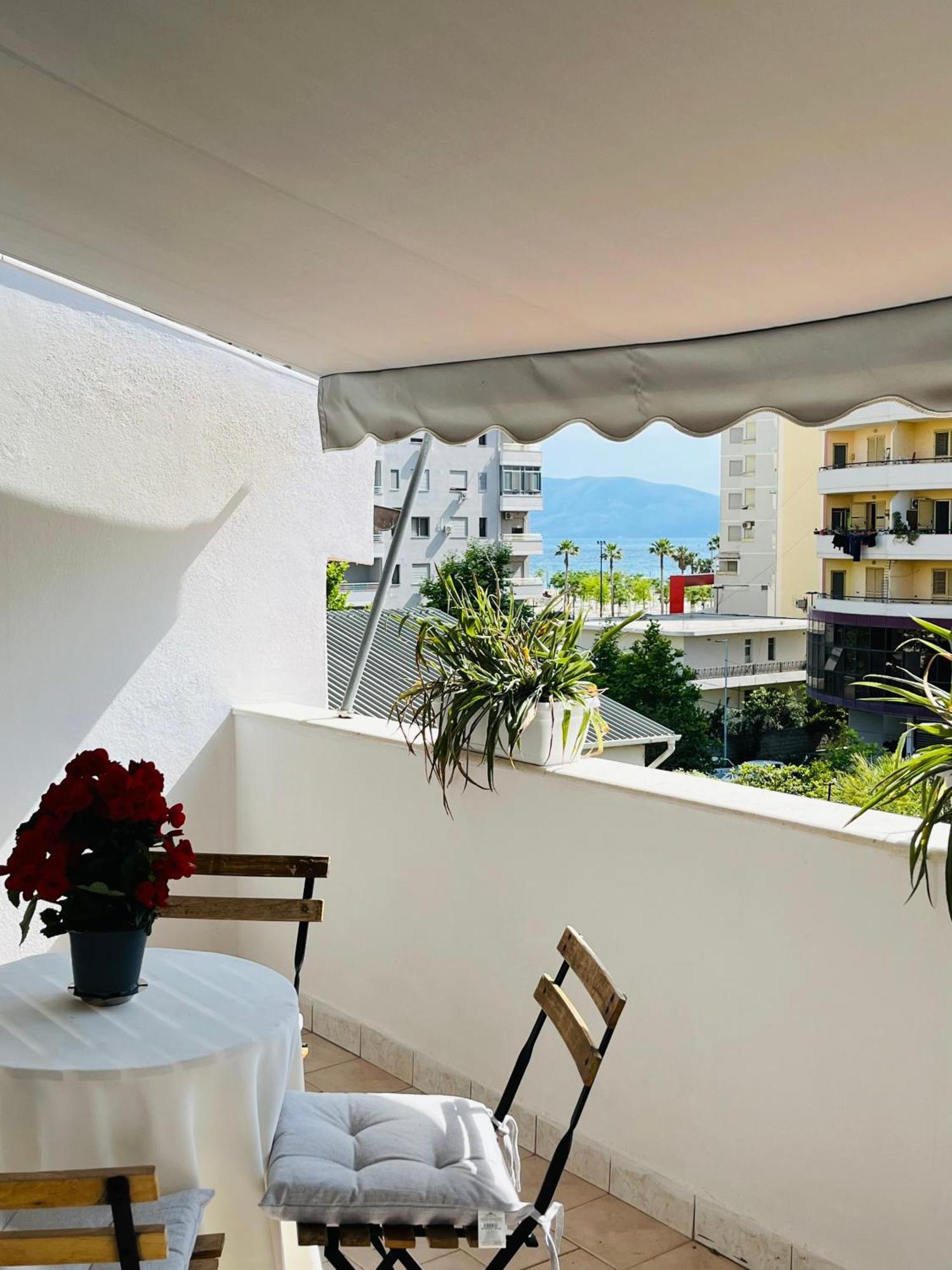 Iljazi'S Apartaments Vlorë Екстериор снимка
