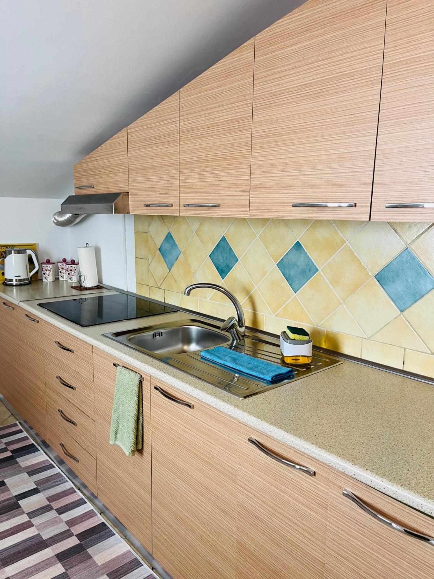 Iljazi'S Apartaments Vlorë Екстериор снимка